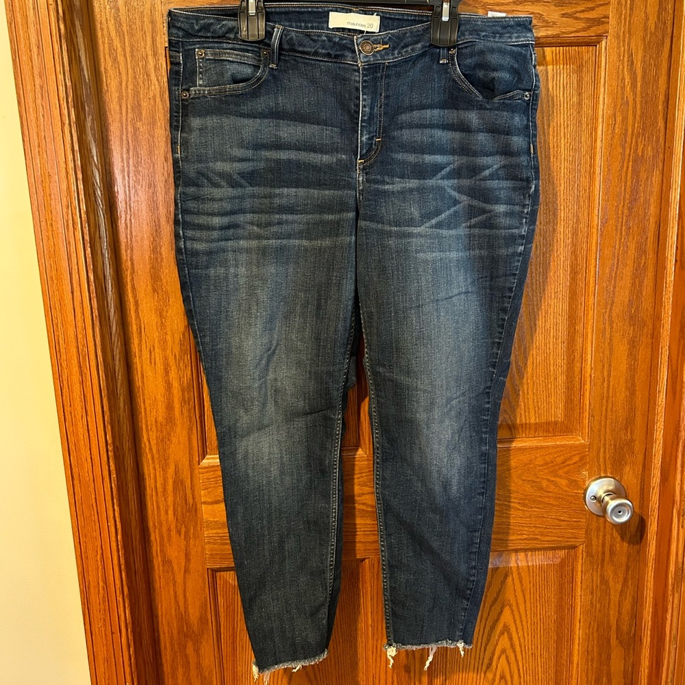 Maurice’s crop jeans size 20